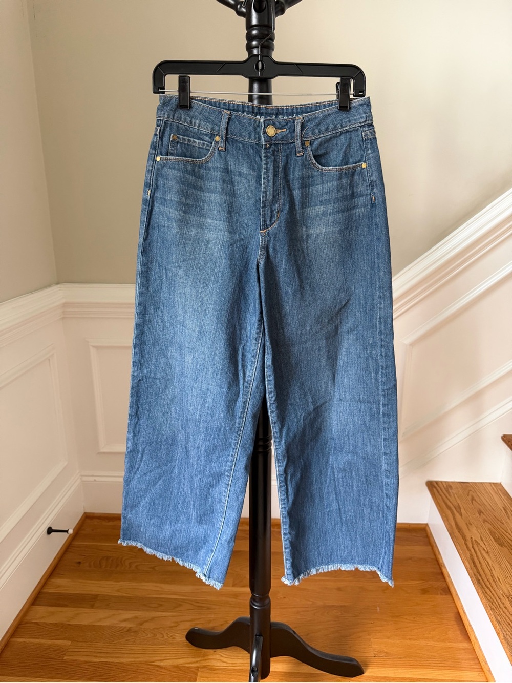 Articles Of Society Mid-Blue Wide-Leg Cropped Jeans